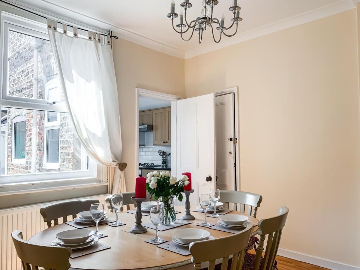 Waverley Lodge - Quaint Victorian Home With Free Parking York Eksteriør bilde