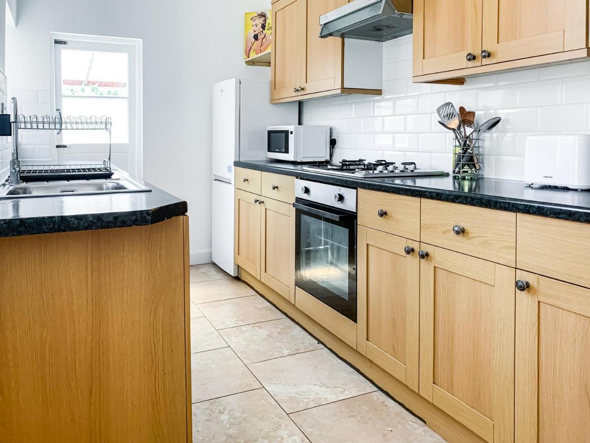 Waverley Lodge - Quaint Victorian Home With Free Parking York Eksteriør bilde